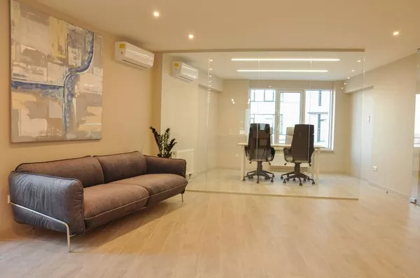 Сдается в аренду офис в ЖК Бусов Хилл,  112 кв.м. Киев 4