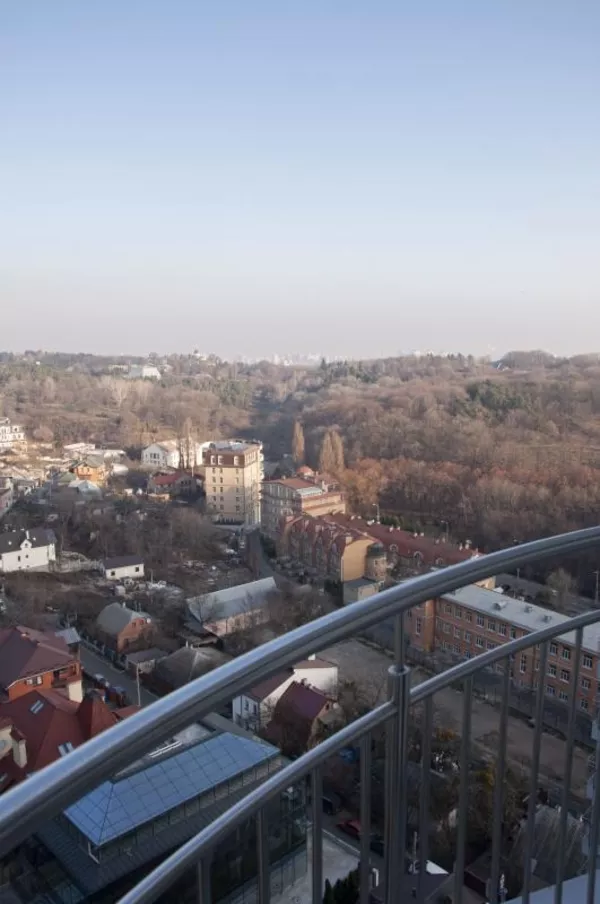 Сдается в аренду офис в ЖК Бусов Хилл,  112 кв.м. Киев 5