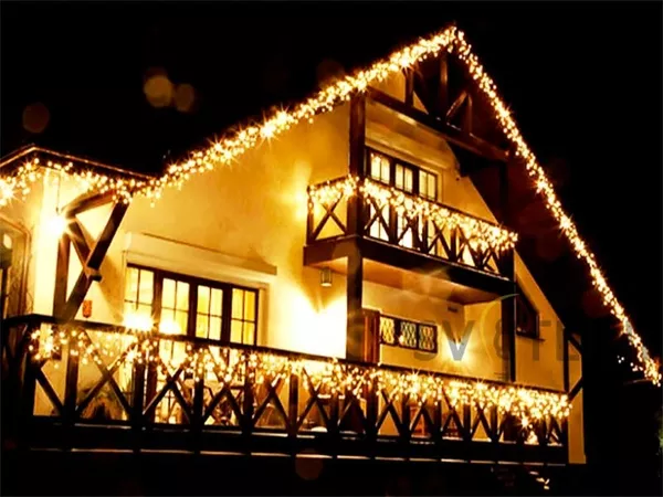 Новогодняя праздничная подсветка домов,  монтаж гирлянд 2