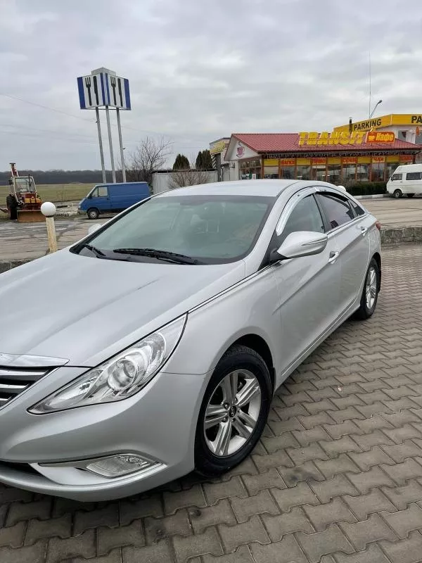 Сдам в аренду автомобиль Hyundai Sonata. Киев. 6