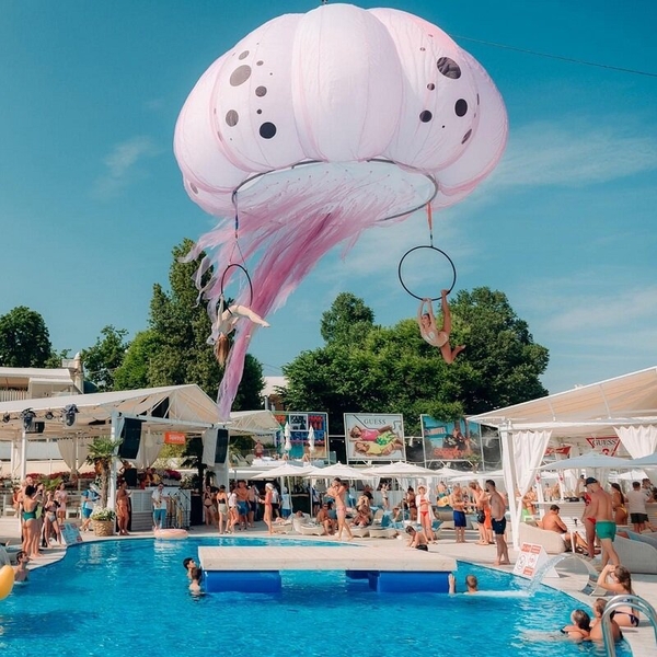 Надувные сценические декорации  7