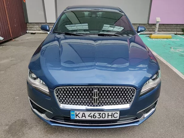 Продам идеальный Lincoln MKZ 2019 3