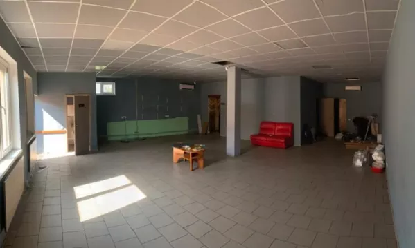 Прохідне місце 100 кв. 1 -поверх 5