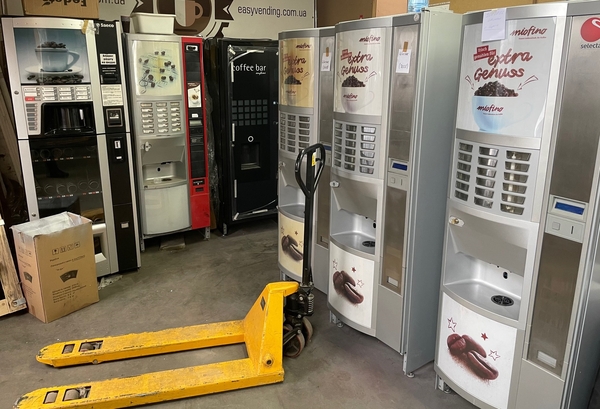 Продаж кавових автоматів Rheavendors, Necta, Saeco, Bianchi - ТОРГ 6