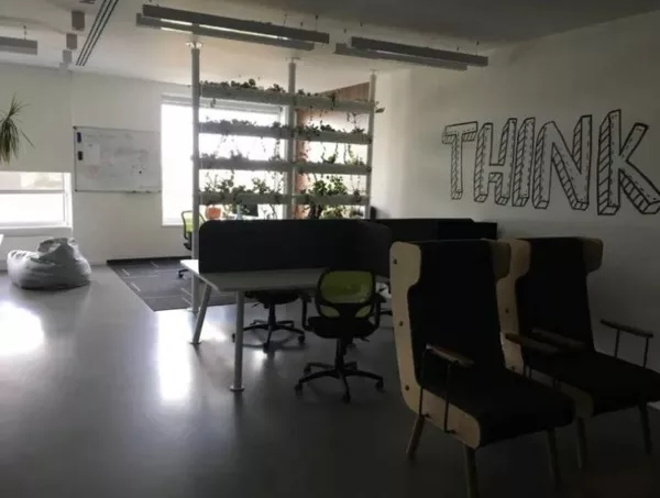 Аренда видового, меблированного офиса, Кловский спуск, 7 5