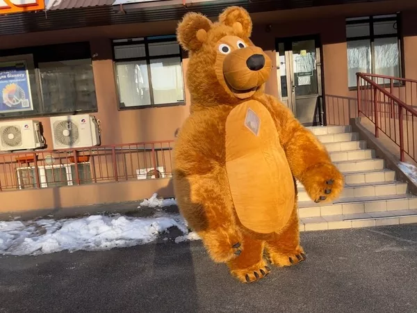 Медведь коричневый костюм надувной 2