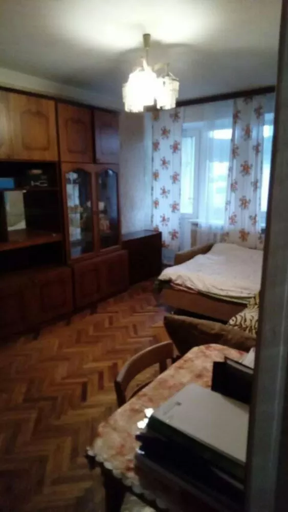 Сдам 2-комнатную квартиру возле метро Лукьяновская