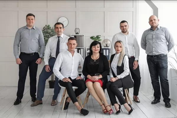 Адвокат,  Юрист Надійність,  професіоналізм та результативність