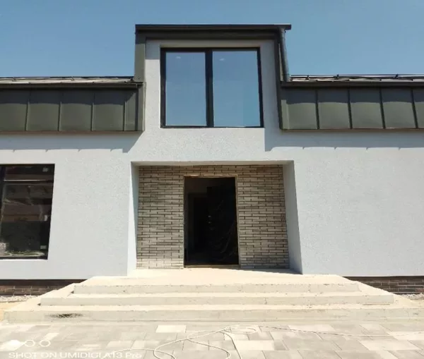 Продаж барнхаусу з мансардою в с. Іванковичі, 239м2 приємна ціна