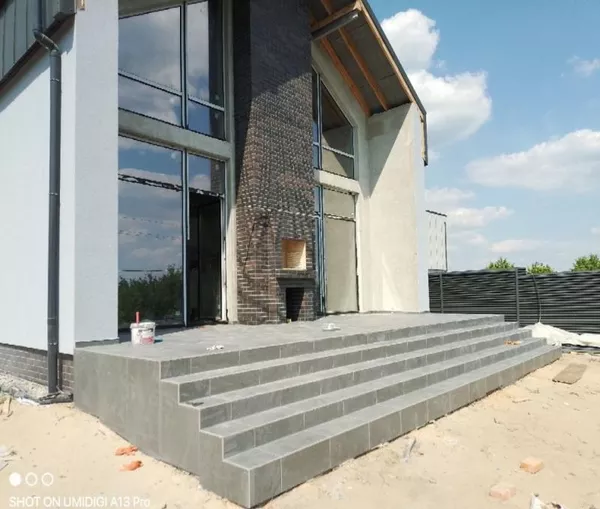 Продаж барнхаусу з мансардою в с. Іванковичі, 239м2 приємна ціна 4