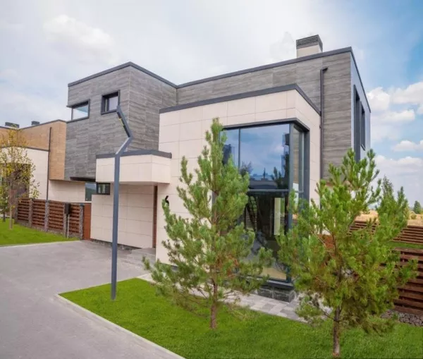 Продається затишний двоповерховий будинок 263 кв.м, в КМ Crystal Forest 4