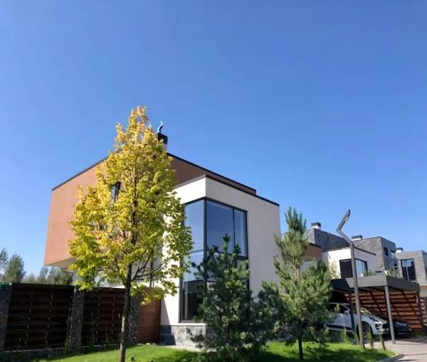 Продається затишний двоповерховий будинок 221, 98 кв.м в КМ Crystal Forest 4