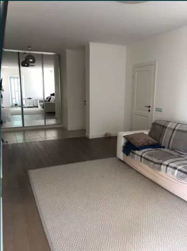 Продам 3 кімнатну квартиру з терасою. Ексклюзив!  2