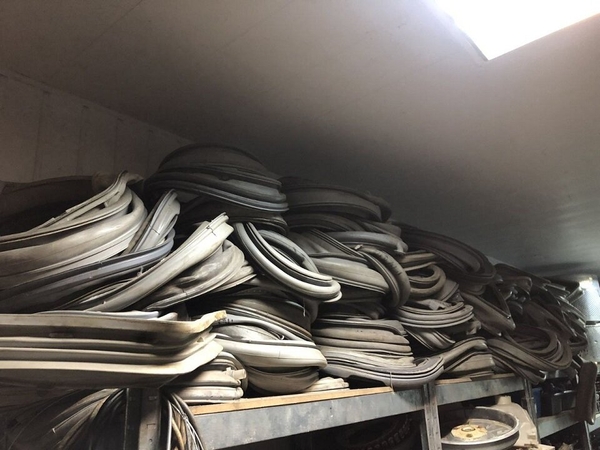 Продаємо нові та вживані запчастини до пральних машин 7