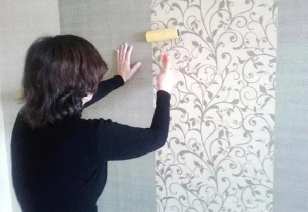 Поклейка обоев Киев и пригород