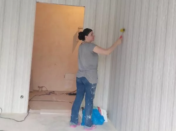 Поклейка шпалер ціна Київ