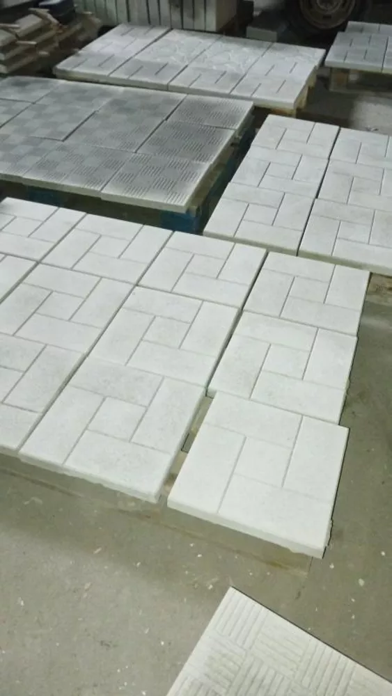 Тротуарна плитка 300×300×30 мм – якість та довговічність за вигідною ціною! 3