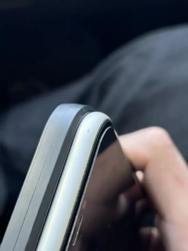 Продам iPhone 11 64GB у гарному стані — лише 7000 грн 2