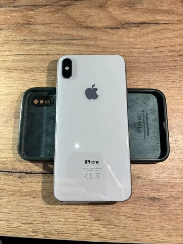Продаю iPhone XS Max 256GB у відмінному стані — 9300 грн 3