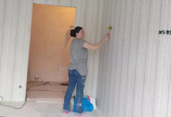 Поклею шпалери професійно 