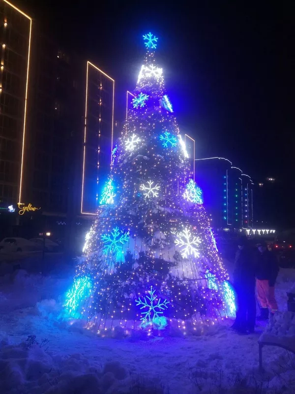 Новорічна ілюмінація гірляндами, монтаж гірлянд! 3