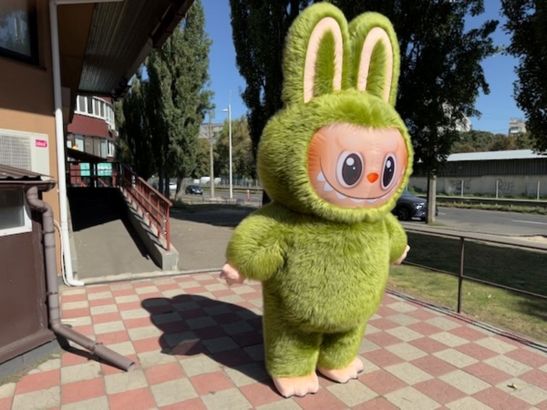 Надувной костюм Лабуба с вентилятором для продвижения бизнеса 3