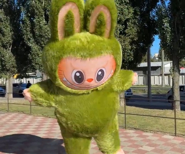 Надувной костюм Лабуба с вентилятором для продвижения бизнеса 6