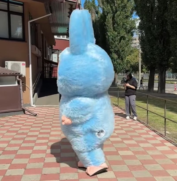 Надувной костюм Лабуба с вентилятором для продвижения бизнеса 7