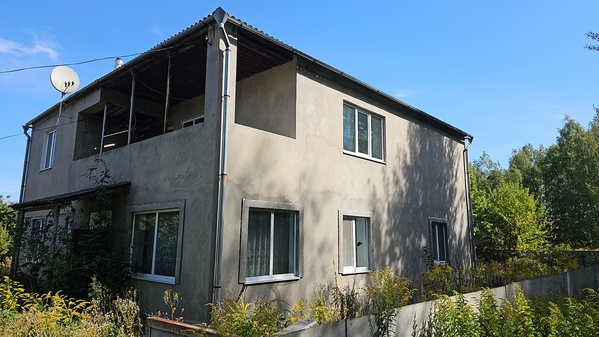 Будинок поруч з лісом - 69 км до столиці