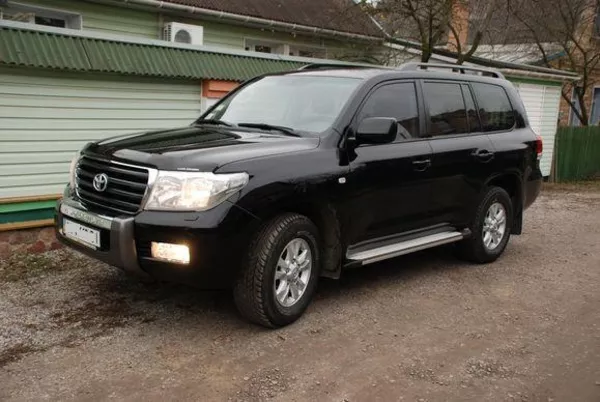 Продам автомобиль  Toyota Land Cruiser 200