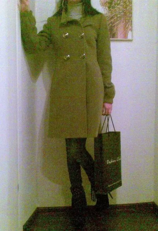 Продам стильное пальто Nina Vladi