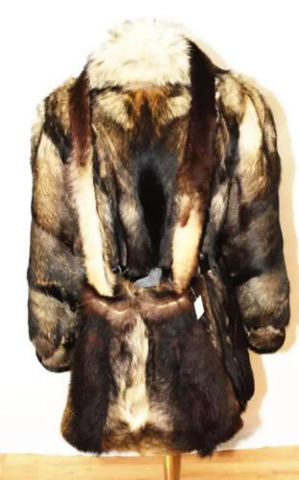 Продам  новую шубу ( Германия) ,  натуральный мех койота