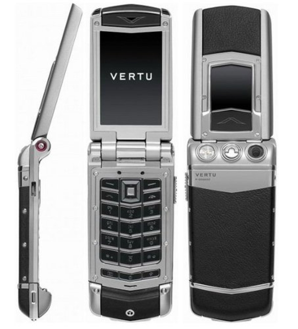 Лучшая раскладушка Vertu Constellation Ayxta:техника на гране фантасти