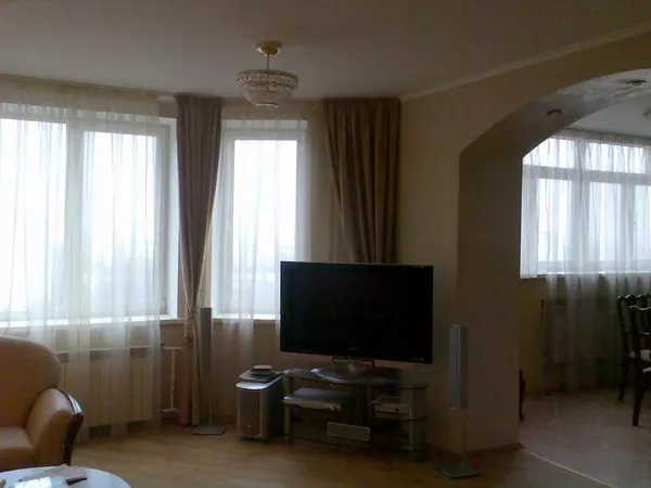 Сдаю свою квартиру, Соломенский р-н, ул. Амосова 2