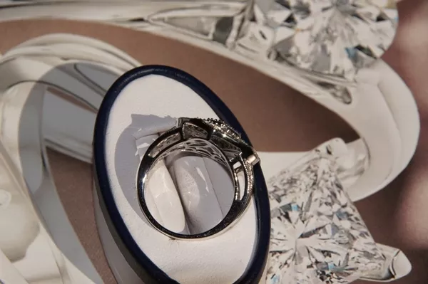 Новое кольцо из белого золота с 76 бриллиантами (tw 0, 5 ct) 3