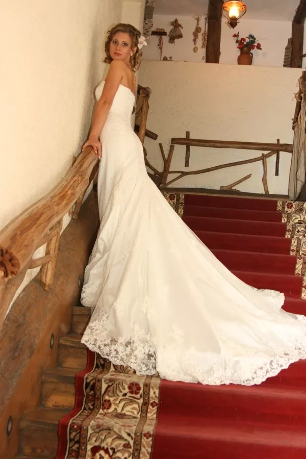 Продам дизайнерское свадебное платье Mia Solano 