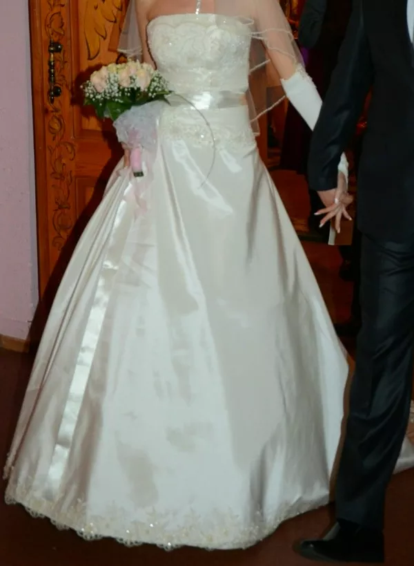 Продам красивое всадебное платье 2