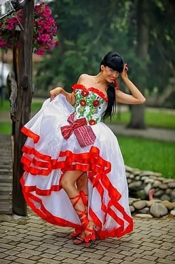 Свадебное платье в Национальном Стиле.