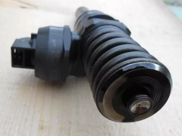 Форсунки Passat 1.9TDI B5 (BOSCH 038130073BN)