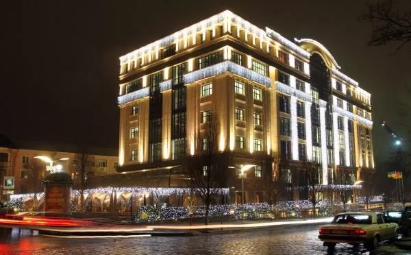 Светодиодные гирлянды, новогоднее оформление, наружные гирлянды 2