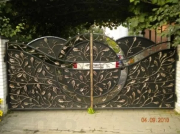 Кованые металлические ограждения,  ворота,  заборы в Киеве