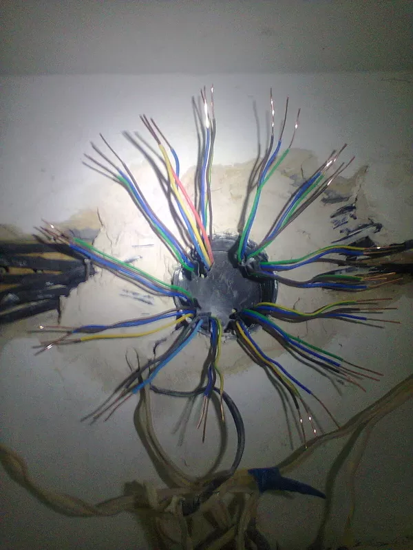 Замена электропроводки в доме,  квартире!