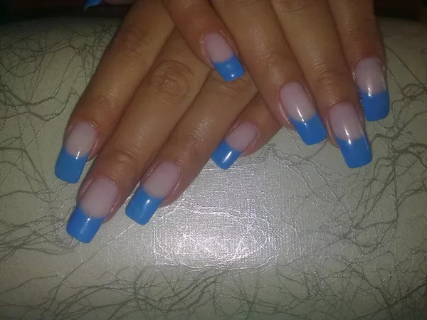 Услуга по наращиванию ногтей,  ресниц 3