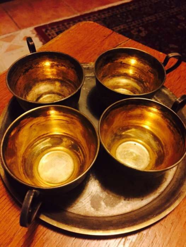 Продам Чайный набор: 4 чашки и поднос СССР 2 половина XX века подарок