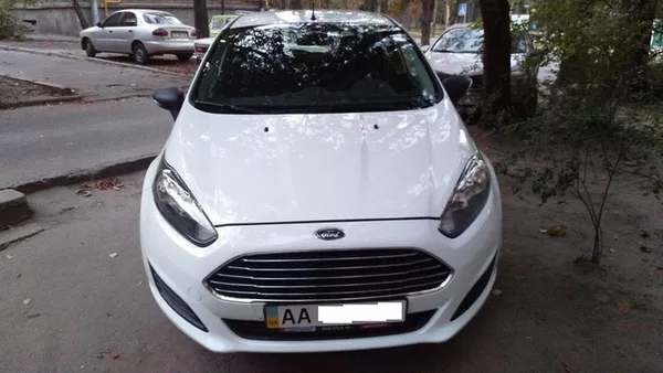 Продам свой автомобиль Ford Fiesta,  2014г.