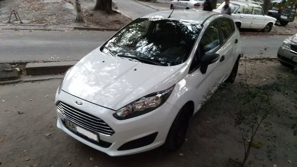 Продам свой автомобиль Ford Fiesta,  2014г. 3