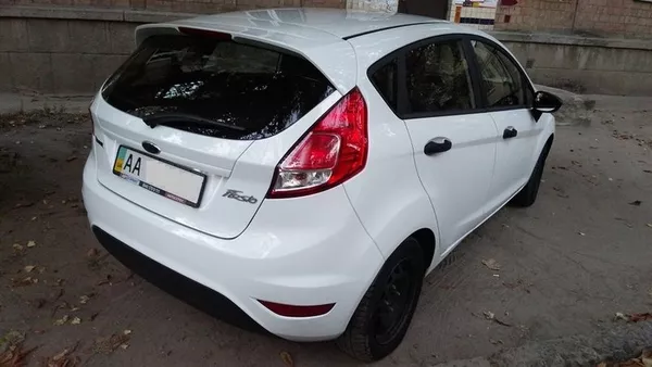 Продам свой автомобиль Ford Fiesta,  2014г. 4