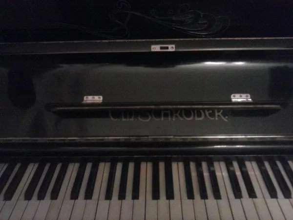 Продам пианино SCHRÖDER инхрустированное с подсвечниками 5