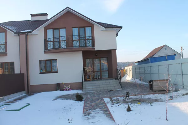Продается дом дуплекс в Обухове цена 75000 у.е. 2