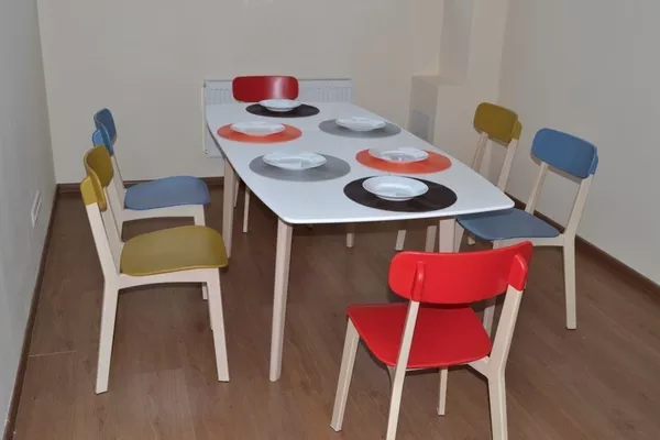 Современная мебель от «Calligaris» в наборе (Стол и 6 стульев)